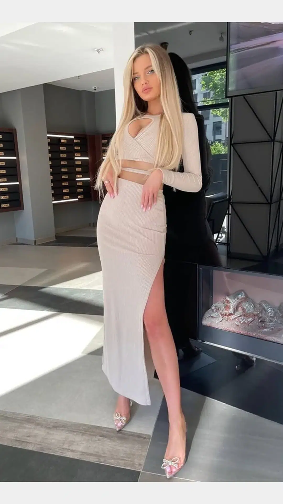 Esenyurt escort makalesi için kütüphane görseli 25, esc kutuphane